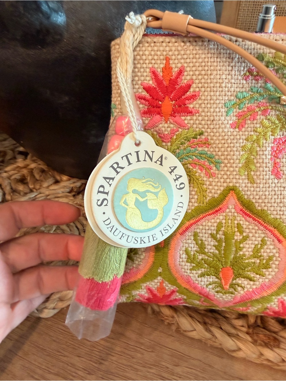 NWT Spartina 449 Embroidered Wristlet Clutch in Pink, Green & Cream - Picture 2 of 7